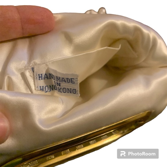 VINTAGE Pearl & Beaded Designer Clutch Evening Purse Made in Hong Kong - Picture 4 of 4